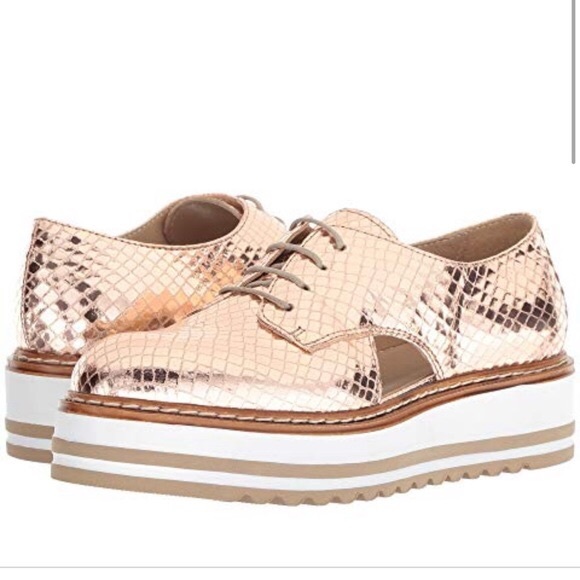 white mountain platform shoes